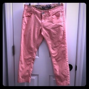 Pink Capri semi stretch jeans